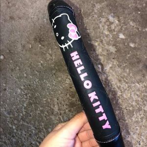 Hello kitty steering wheel cover 🐱